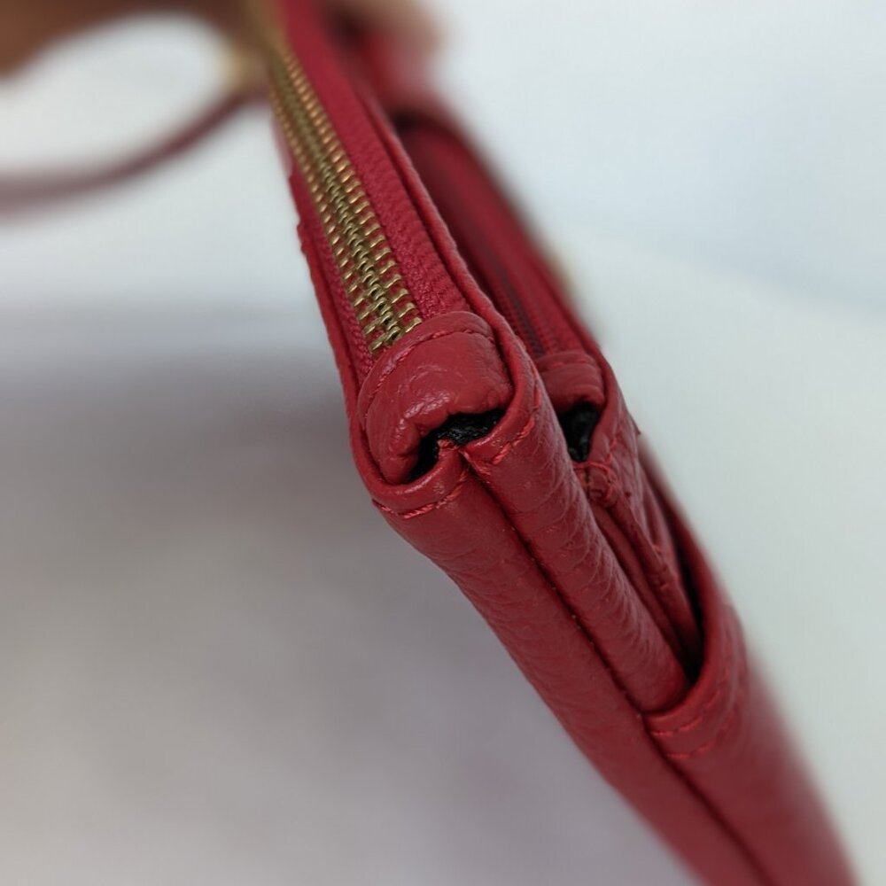 LODIS Red Pebbled Leather Wristlet Wallet Credit Card Stacker Gold Hardware 5x8 - Picture 12 of 16